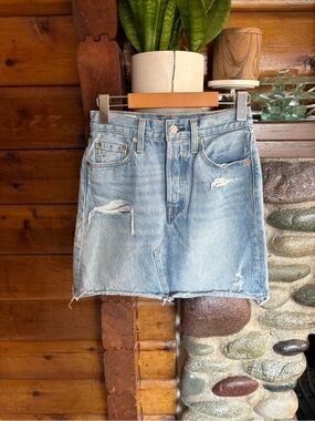 Levi’s Premium Big E Deconstructed Skirt Light Wash Distressed Denim Mini Skirt